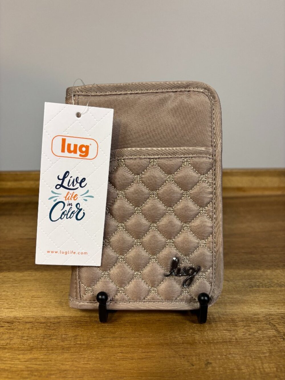 Lug Pilot Sand Taupe Quilted Nylon Zipper Passport Wallet New